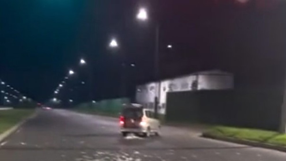 Všetky peniaze po ceste zozbierali.