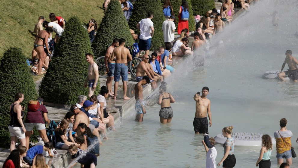 Pláž v anglickom Bournemouth.