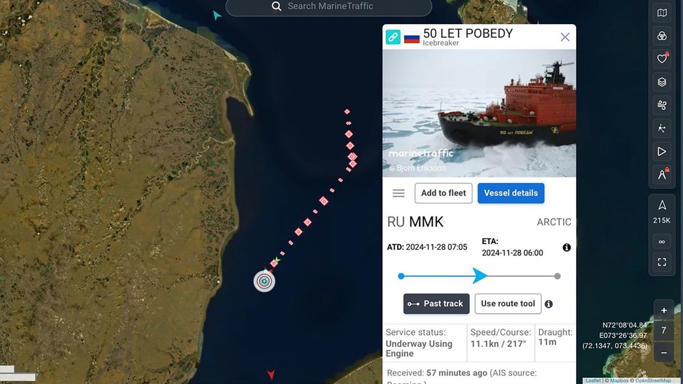 Ruský ľadoborec narazil v Karskom mori do nákladnej lode.