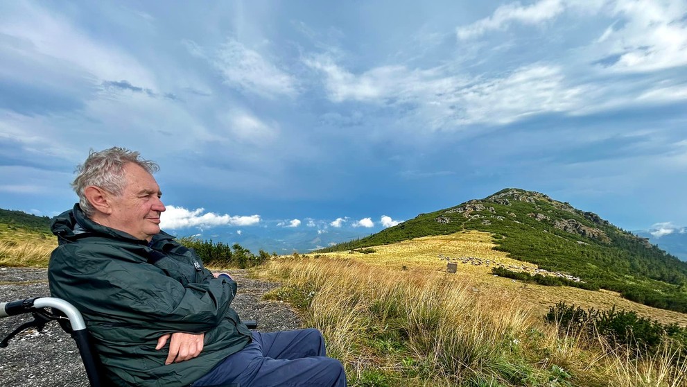 Miloš Zeman na túre v Nízkych Tatrách.