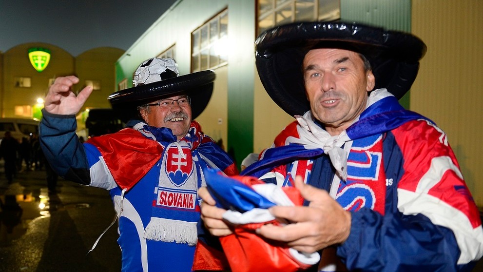 Slovenskí fanúšikovia na zápase s Bieloruskom