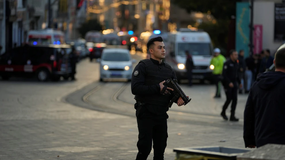 Ulicu, na ktorej došlo k výbuchu, hermeticky uzavrela polícia.