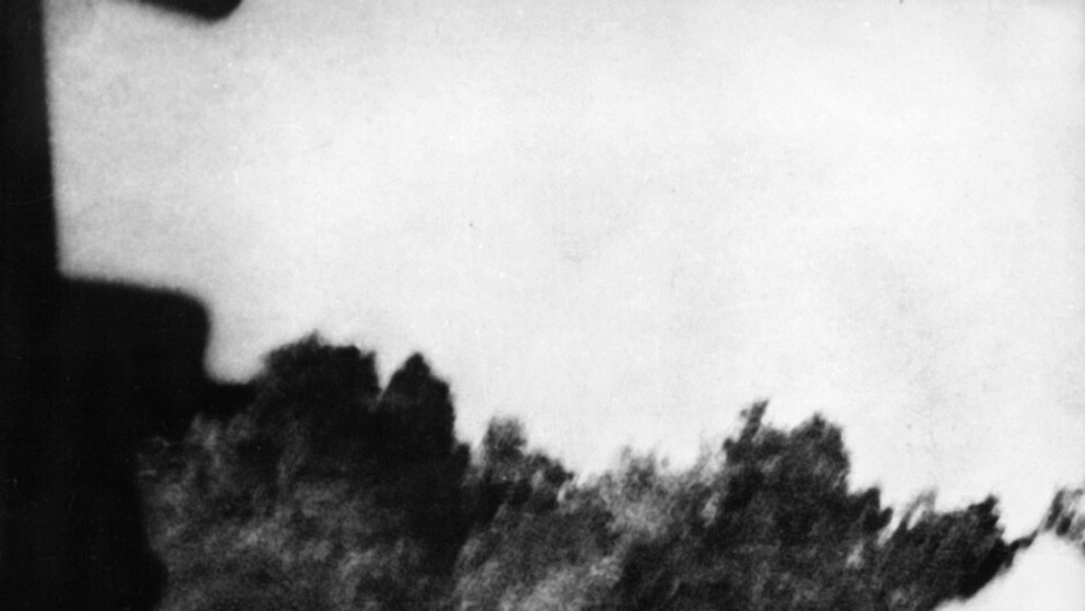 Keď ešte nefungovalo krematórium, mŕtve telá nahádzali do jamy a spálili.