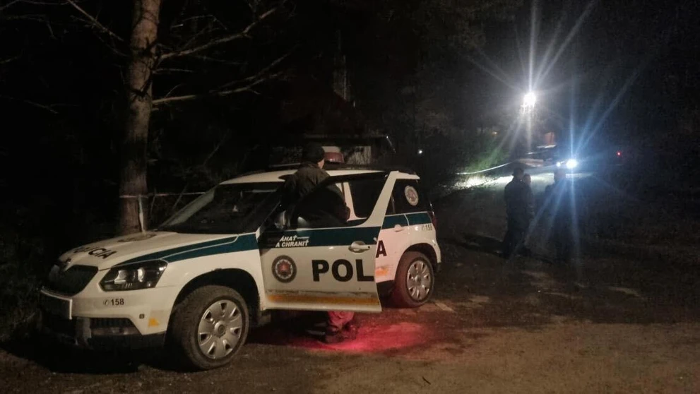 Na jazere v obci Dačov Lom v okrese Veľký Krtíš sa pod dvoma maloletými osobami prepadol ľad