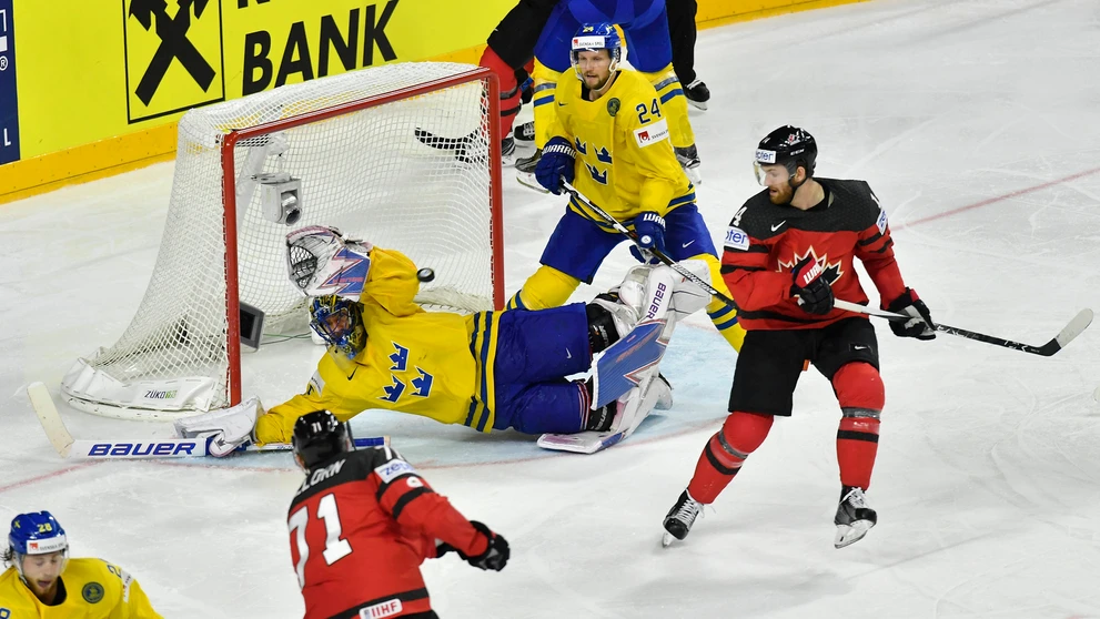 Henrik Lundqvist a jeho úspešný zákrok.