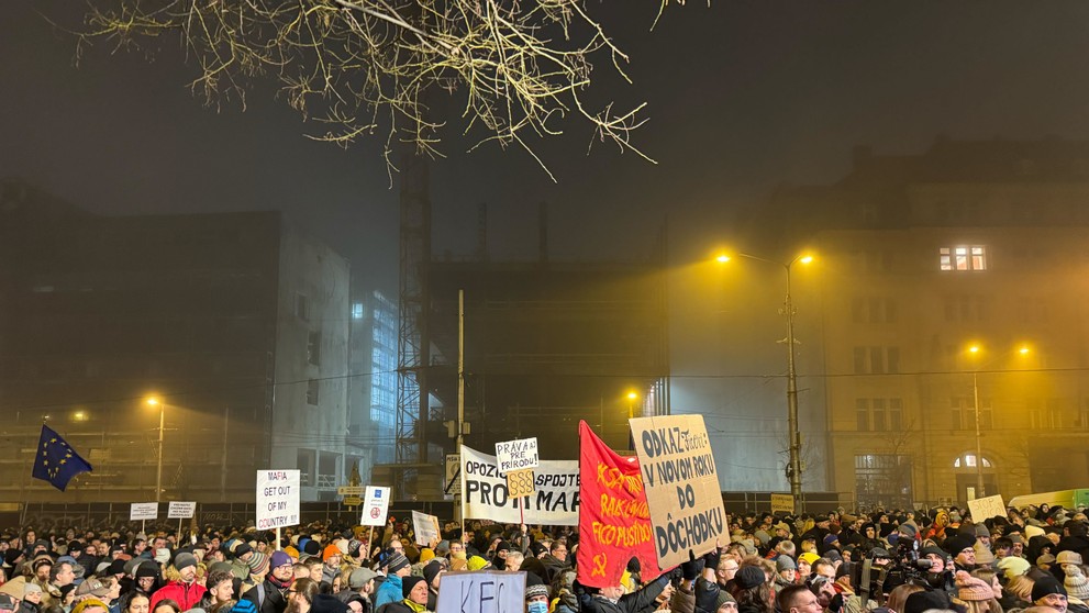 Protivládny protest na Námestí SNP v Bratislave
