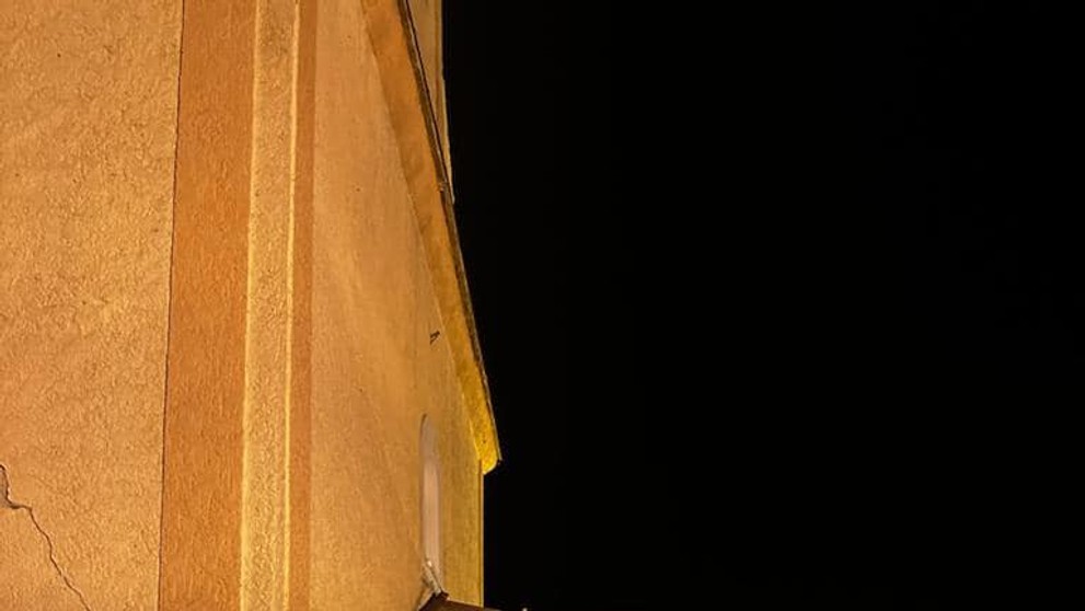 Poškodený kostol Najsvätejšieho Tela Pána v Jankovciach