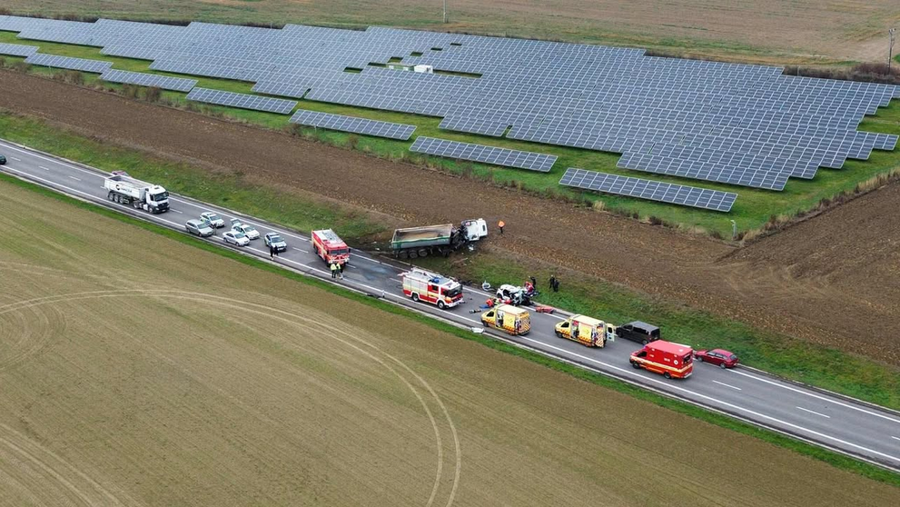 Kamión čelne vrazil do nič netušiacej rodiny.