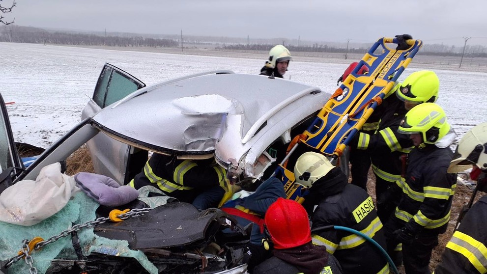 Nehoda medzi obcami Rohožník a Sološnica.