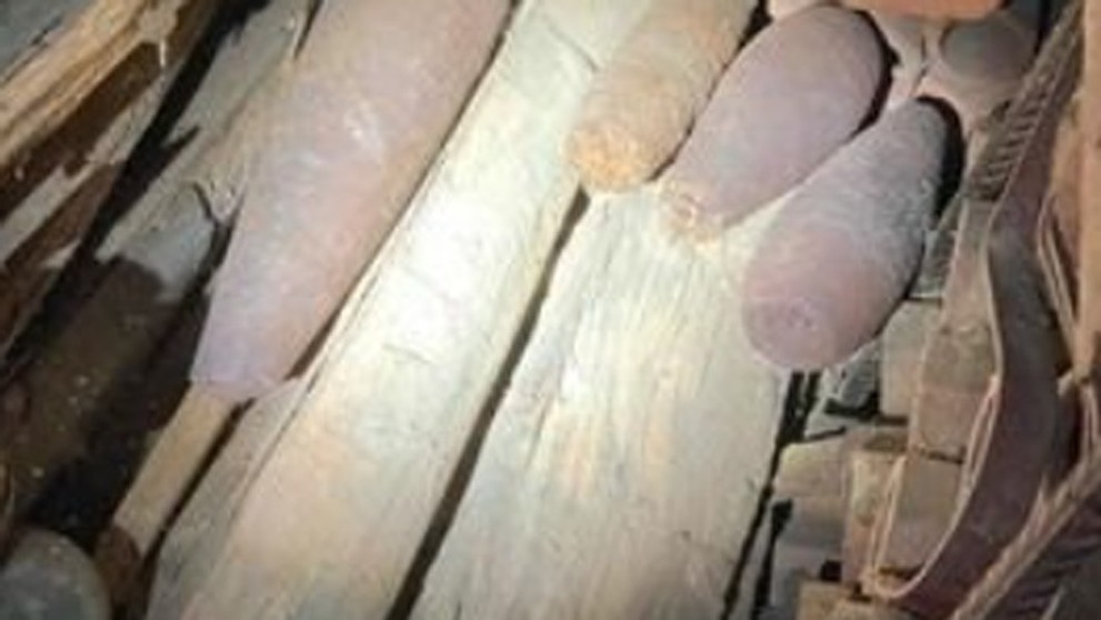 Polícia objavila aj výbušniny.