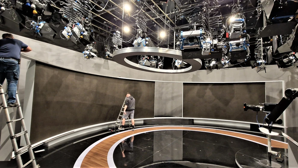 Rekonštrukcia štúdia Televíznych novín.