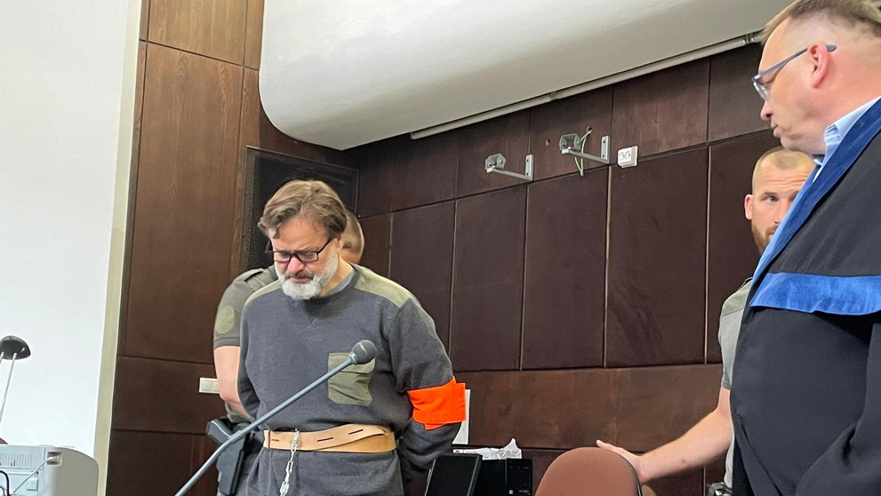 Dědeček prišiel pred senát