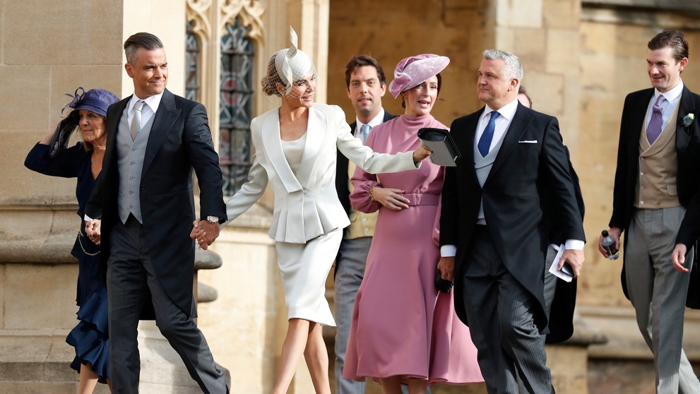 Svadnu si nenechal ujsť ani spevák Robbie Williams