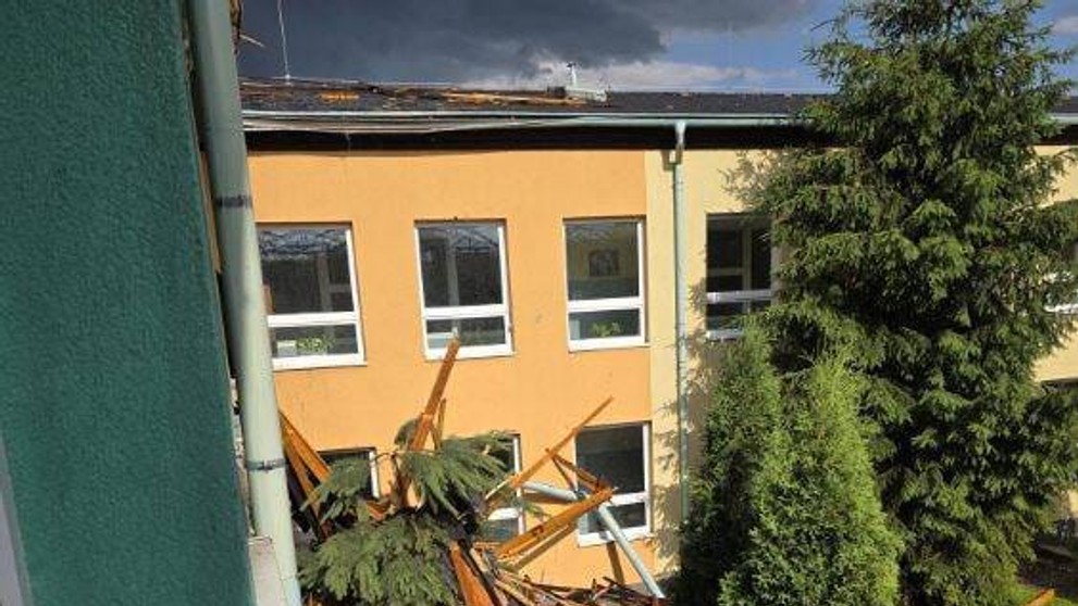 Z dreva zostali len kusy.