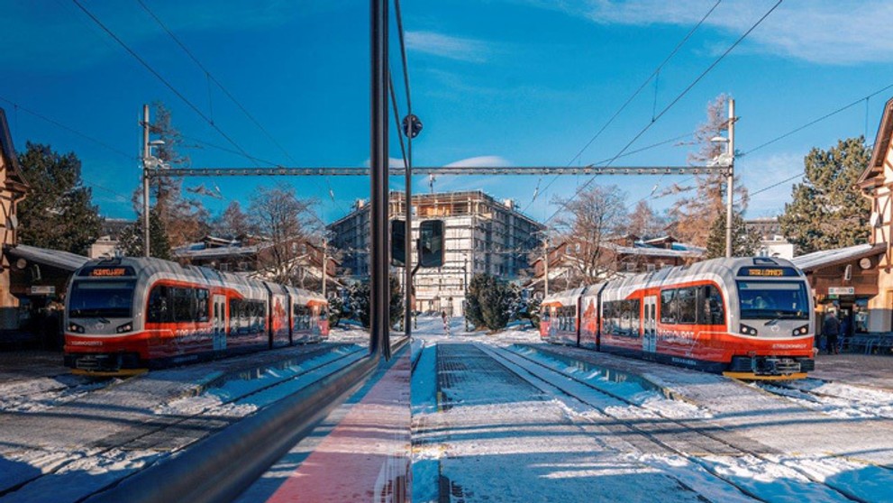 Vďaka hybridnému pohonu môžu elektrozubačky jazdiť ako na klasickej trati i na ozubnicovej trati.