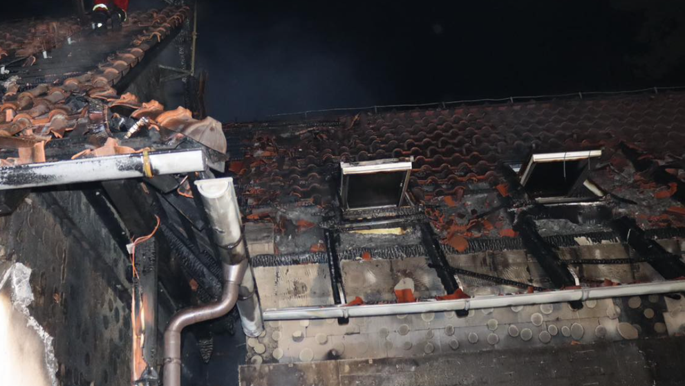 Nočný požiar penziónu v Tepličke nad Váhom.