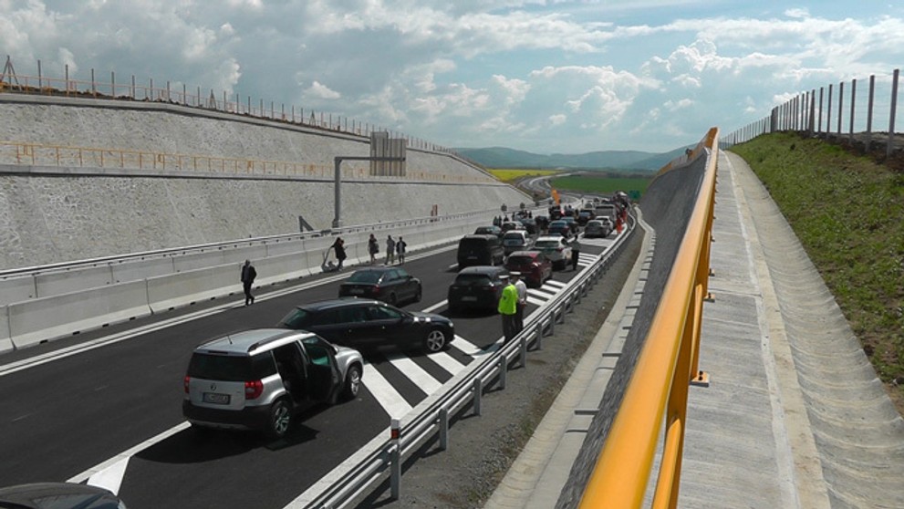 Úsek R2 medzi Zvolenom a Pstrušou.