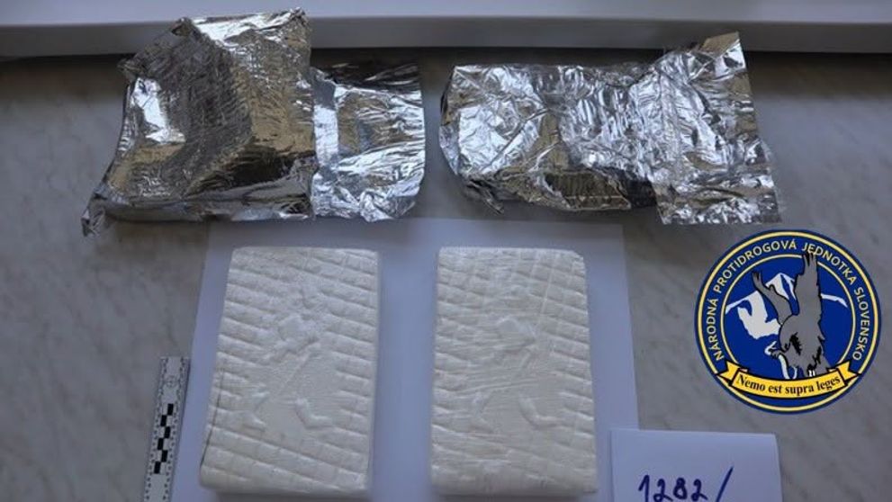 Polícia zhabala celkovo tri kilogramy.