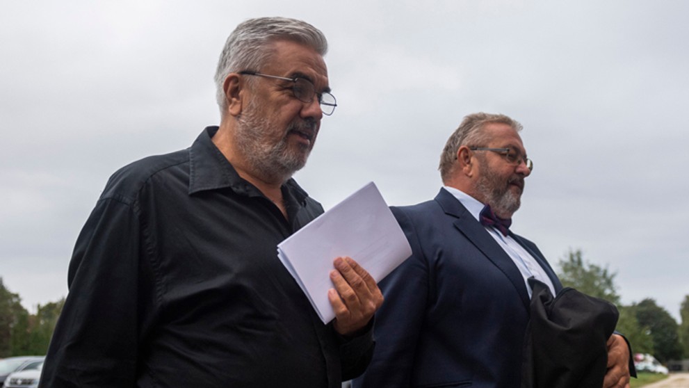 Štefan Ágh a  jeho obhajca František Neszméry.