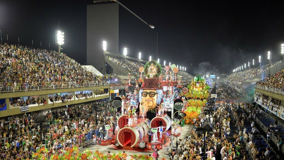 Karneval v Riu de Janeiro.
