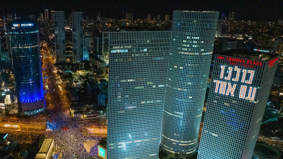 Protestné zhromaždenie v centre Tel Avivu.