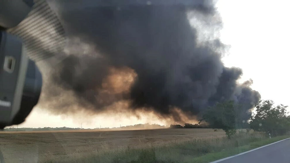 Požiar skladu v Palárikove.