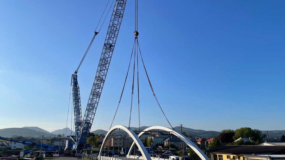 V Ilave osádzali nový most.