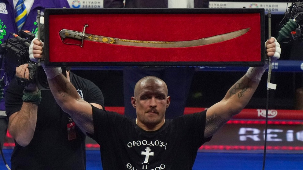 Oleksandr Usyk si vychutnáva víťazstvo nad Tysonom Furym.