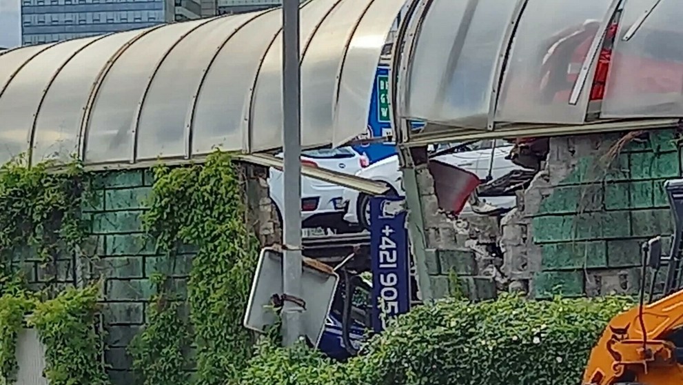 Nehoda v Petržalke.