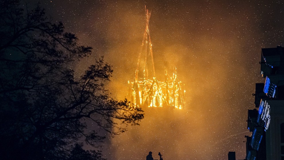 Vondelov kostol v Amsterdame zničil požiar