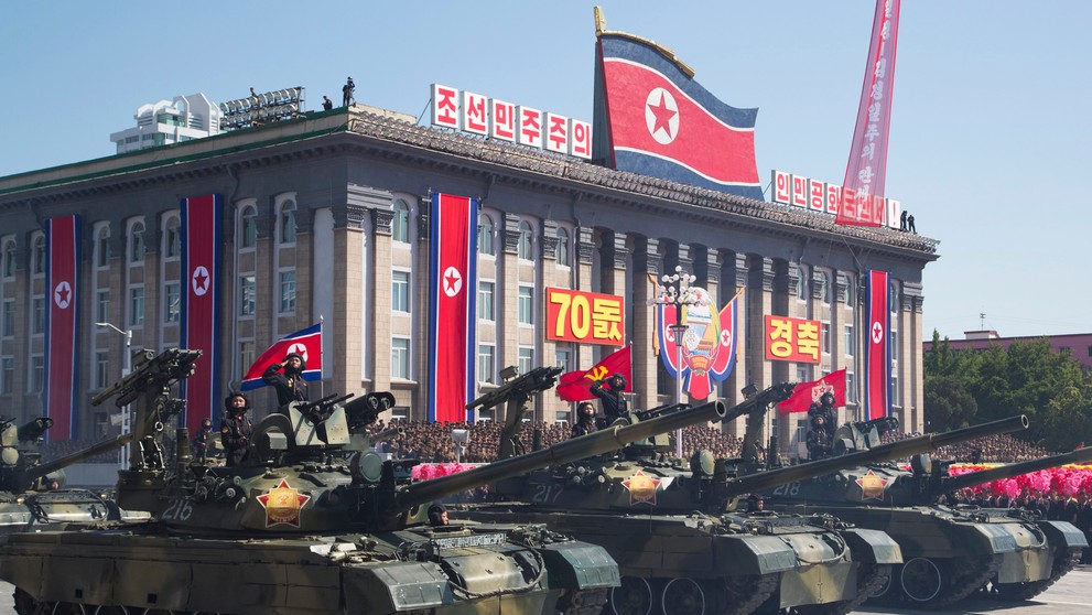 Vojenská prehliadka v KĽDR.