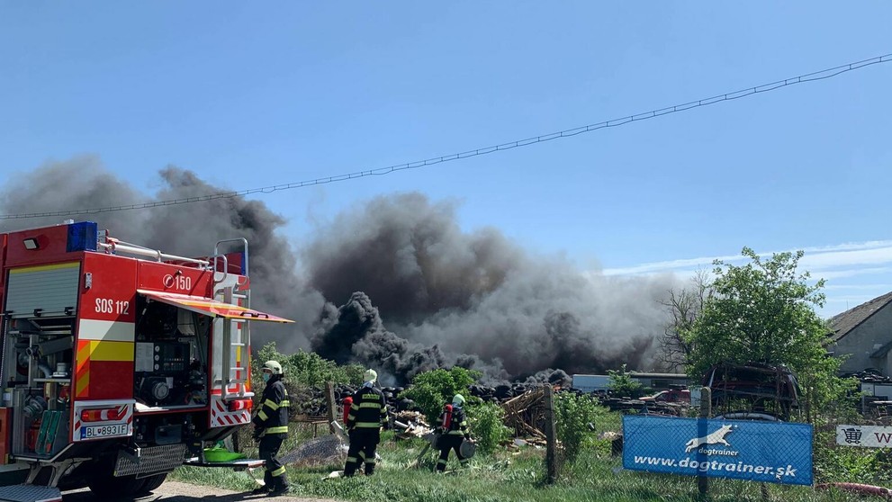 Zo salámistky je uzlík nervov. Nikola prepukne v hysterický plač