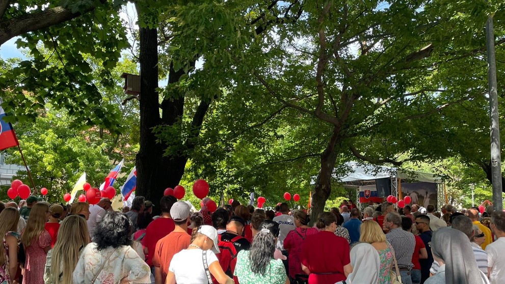 Na Jakubovom námestí v Bratislave sa zišli prívrženci tradičnej rodiny.