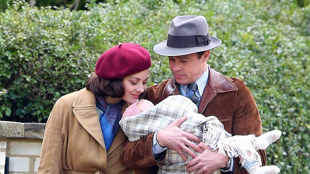 Brad Pitt a Marion Cottilard v novom filme Päť sekúnd ticha.