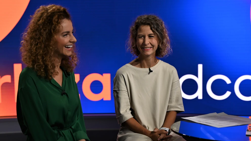 Novinárky Laura Kellöová a Veronika Prušová v Cirkus Politikus s Adelom Ghannamom