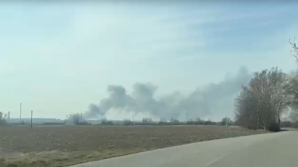 Požiar v servise kamiónov v Devínskej Novej Vsi.