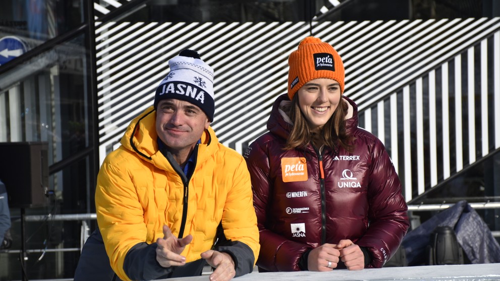 Petra Vlhová otvorila zimnú turistickú sezónu na Liptove.