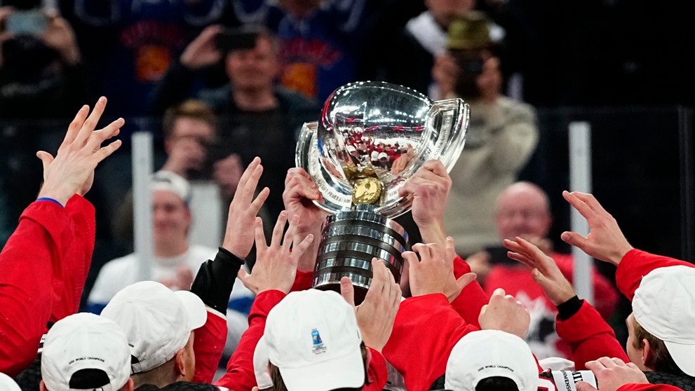 Kanadskí hráči ako noví majstri sveta za rok 2023.
