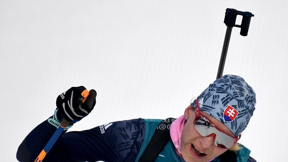 Slovenská biatlonistka Paulína Fialková na trati vo vytrvalostných pretekoch na 15 km,.jpg