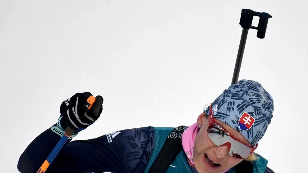 Slovenská biatlonistka Paulína Fialková na trati vo vytrvalostných pretekoch na 15 km,.jpg