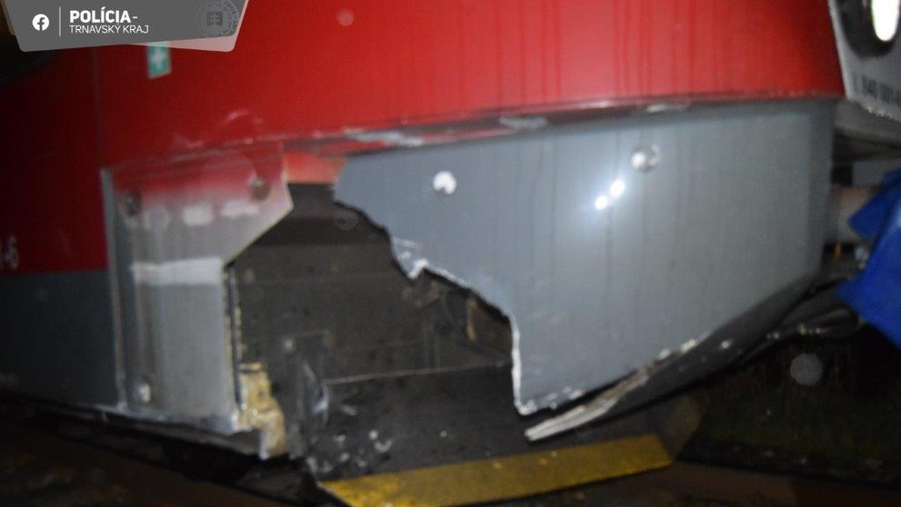 Vodič pri Kopčanoch vošiel do dráhy vlaku