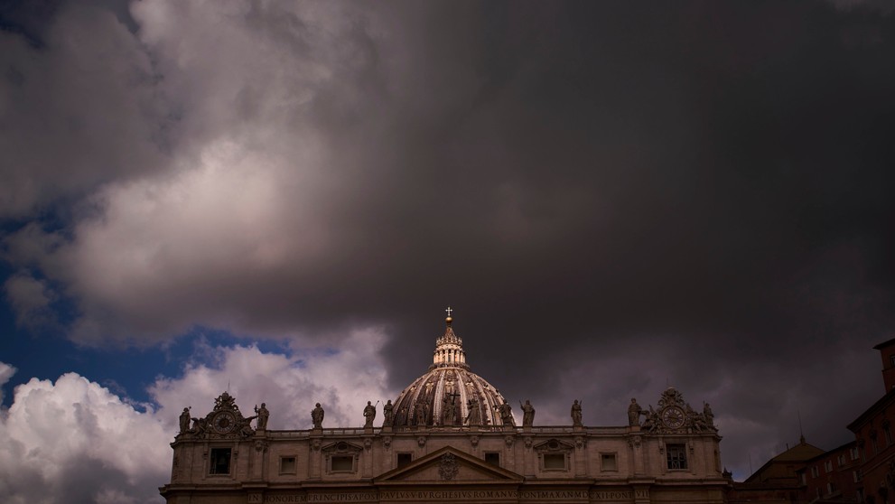 Vatikán očakáva nového pápeža