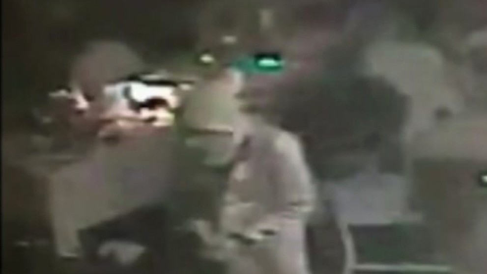 Útočník v istanbulskom klube Reina vo štvrti Ortaköy.