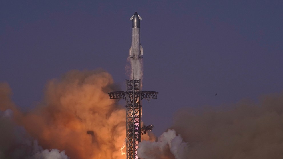 Kozmická loď Starship spoločnosti SpaceX odštartovala zo základne spoločnosti - Starbase - v americkom štáte Texas.