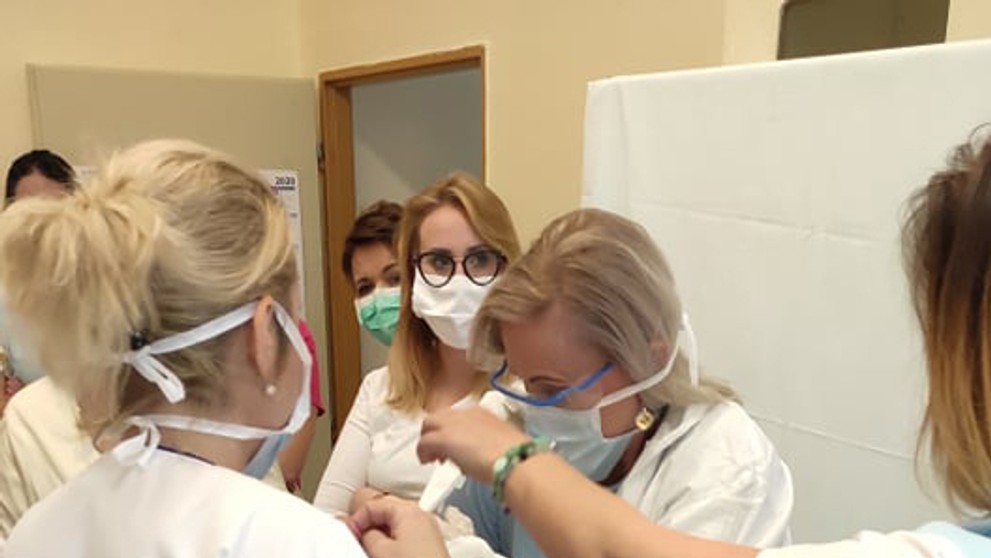 Nácvik prijatia pacientky na gynekológii v levickej nemocnici.