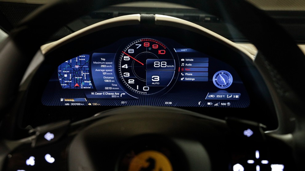 Hráči Turecka reagujú po kvalifikácii ME 2020 proti Islandu.