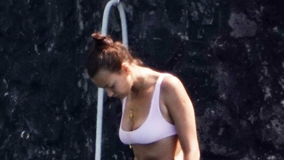 Sexy Irina Shayk na dovolenke.