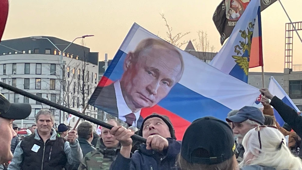 Protesty pred prezidentským palácom.
