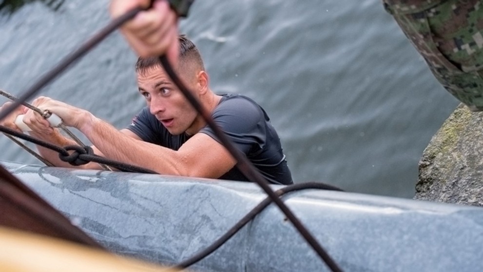 Výber pre 5. pluk špeciálneho určenia.