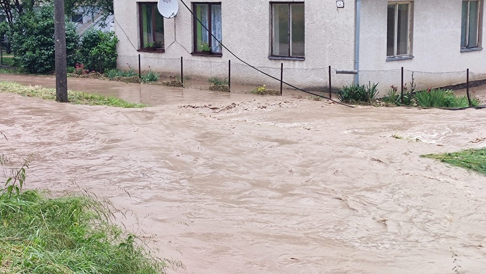 Zaplavená obec Beluj